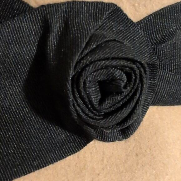 Elegant Tan Cloche Hat with Black Ribbon Rosette Wool Fedora Black Church Hat - Picture 5 of 8